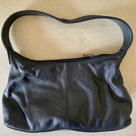Perlina New York
Black purse - Picture 2 of 3